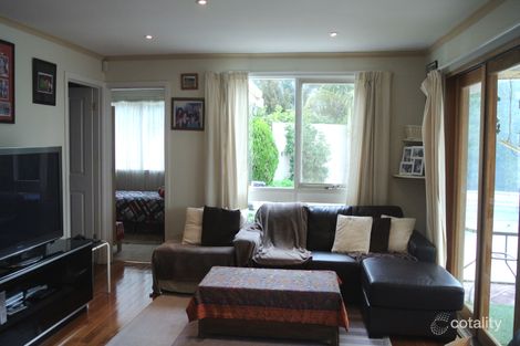 Property photo of 8 Gareth Court Glen Waverley VIC 3150