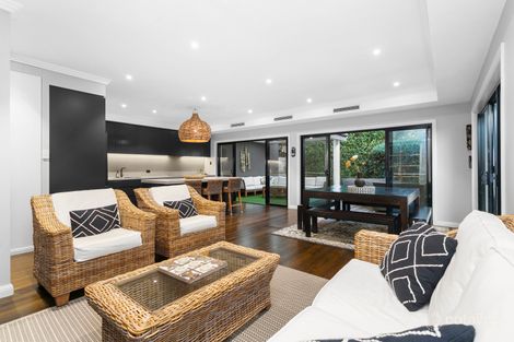 Property photo of 19A Carnegie Circuit Chifley NSW 2036