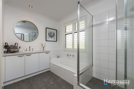 Property photo of 11 Dotterel Green Jindalee WA 6036