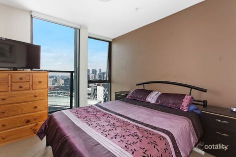 Property photo of 3208/100 Harbour Esplanade Docklands VIC 3008