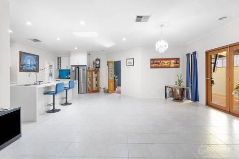 Property photo of 5 Sky Way Carrum Downs VIC 3201