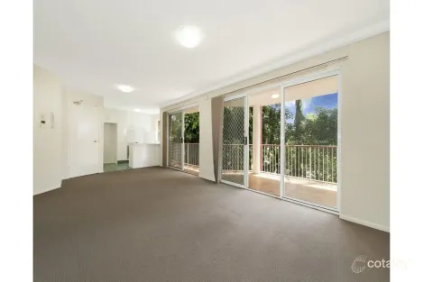 Property photo of 3/72 Hampstead Road Highgate Hill QLD 4101