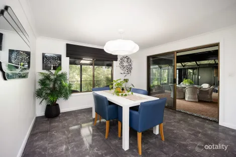 Property photo of 29 Illawong Way Karana Downs QLD 4306