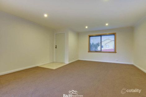 Property photo of 2 Verelle Street Hillcrest TAS 7320