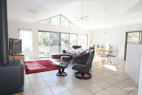 Property photo of 37 Taylor Place Greenleigh NSW 2620
