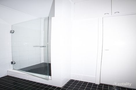 Property photo of 10/76 Gladstone Road Highgate Hill QLD 4101