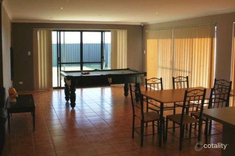 Property photo of 16 Jindare Loop Carramar WA 6031