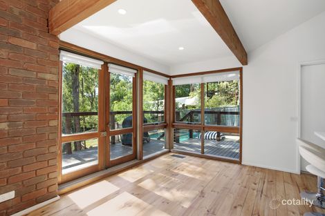 Property photo of 26 Tadema Crescent Eltham VIC 3095