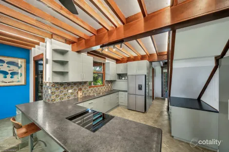 Property photo of 42 Luff Street Hull Heads QLD 4854