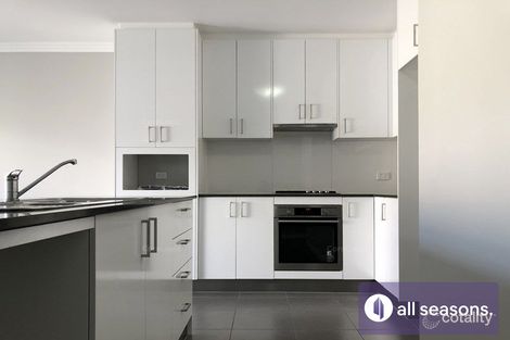 Property photo of 12 Potts Lane Potts Hill NSW 2143