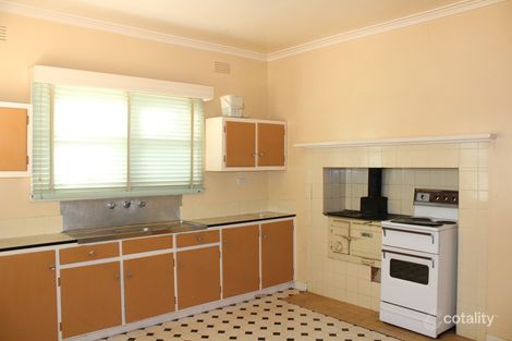 Property photo of 12 Graham Street Kangaroo Flat VIC 3555