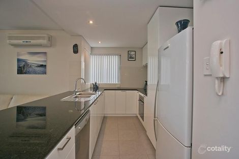 Property photo of 2/124 Mounts Bay Road Perth WA 6000