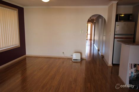 Property photo of 33 Brooks Circuit Woodcroft SA 5162