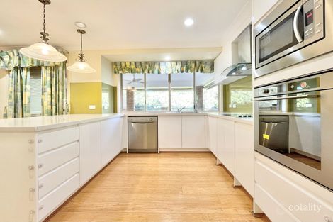 Property photo of 7 Broom Place St Andrews NSW 2566