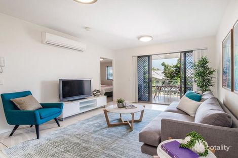 Property photo of 22/11 Riding Road Hawthorne QLD 4171