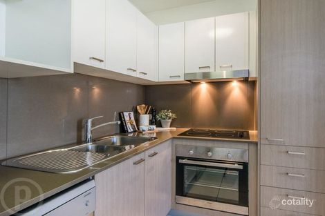 Property photo of 22/11 Riding Road Hawthorne QLD 4171