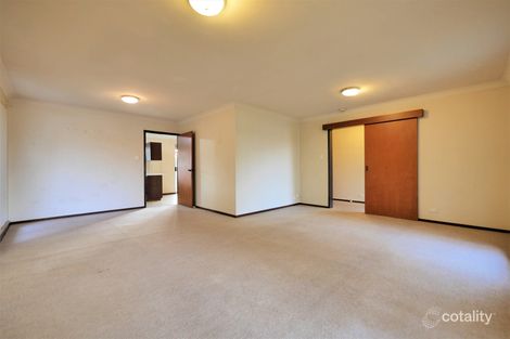 Property photo of 26 Raeside Crescent Cooloongup WA 6168