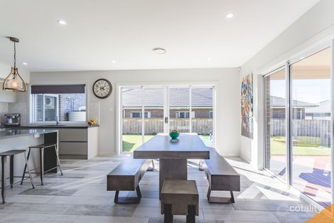 Property photo of 8 Gazelle Crescent Fletcher NSW 2287