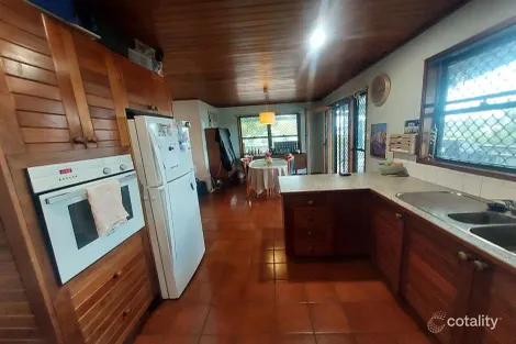 Property photo of 21 Nile Street Riverview QLD 4303