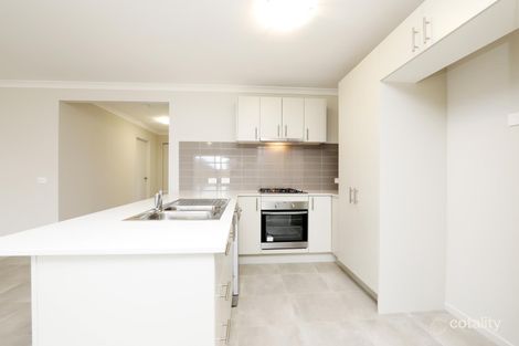 Property photo of 34 Hart Crescent Brookfield VIC 3338