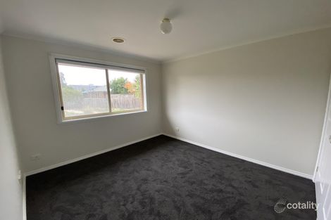 Property photo of 14 Oakwood Crescent Hoppers Crossing VIC 3029