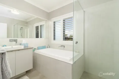 Property photo of 33 Kinkuna Drive Woodgate QLD 4660
