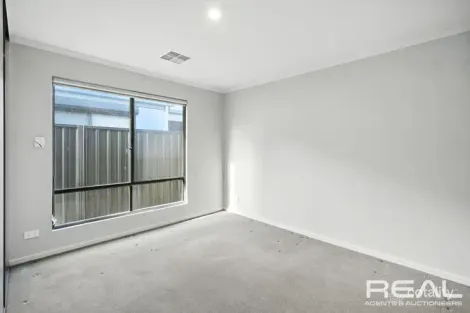 Property photo of 79/60A Strathaird Boulevard Smithfield SA 5114