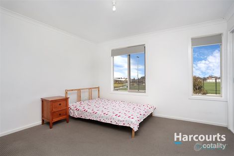 Property photo of 42 Penhall Drive Craigieburn VIC 3064