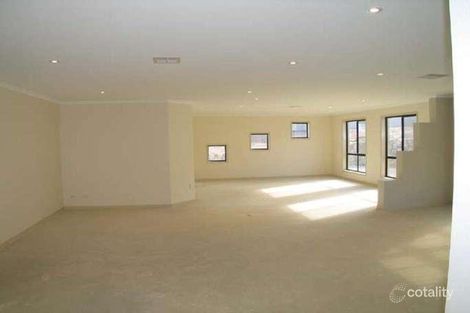 Property photo of 17 Murruba Place Jerrabomberra NSW 2619