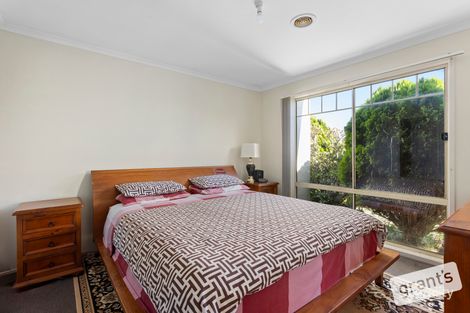 Property photo of 10 Rochford Place Narre Warren South VIC 3805