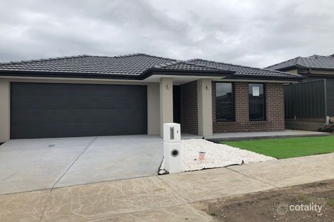 Property photo of 9 Niseko Crescent Pakenham VIC 3810
