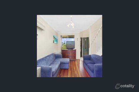 Property photo of 2/5 Casuarina Place Macquarie Fields NSW 2564