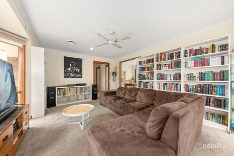 Property photo of 14 Bluegrass Crescent Pakenham VIC 3810