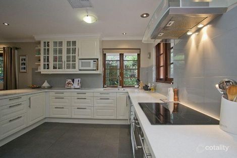 Property photo of 16 Sundew Road Gooseberry Hill WA 6076