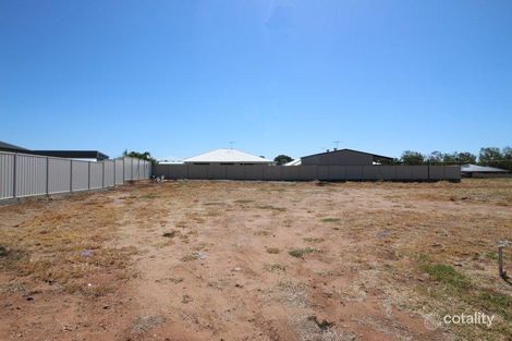 Property photo of 6 Belmont Place Emerald QLD 4720