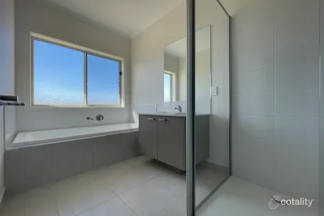 Property photo of 64 Windlass Avenue Mooroopna VIC 3629