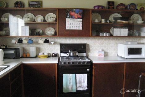 Property photo of 16 Clevedon Way Karrinyup WA 6018