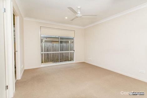 Property photo of 5 Blue View Terrace Glenmore Park NSW 2745