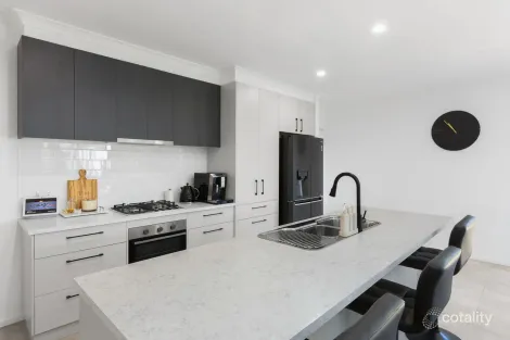 Property photo of 27 Calotis Street Red Cliffs VIC 3496