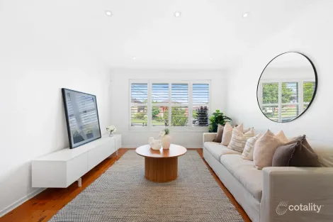 Property photo of 78 Oak Drive Georges Hall NSW 2198