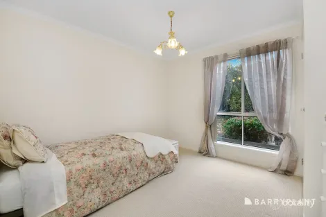 Property photo of 23 William Road Berwick VIC 3806