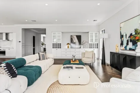 Property photo of 1 Bronte Avenue Burwood VIC 3125