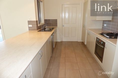 Property photo of 8 Warbler Street Thurgoona NSW 2640