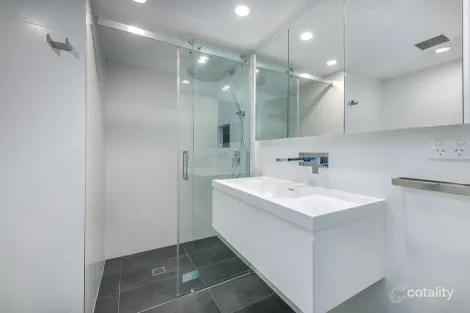 Property photo of 10/52 Back Street Biggera Waters QLD 4216