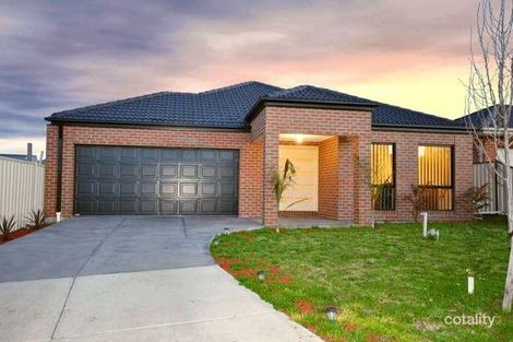 Property photo of 7 St Ives Place Craigieburn VIC 3064