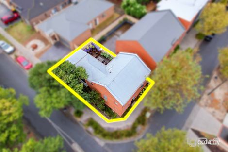Property photo of 10 Caulfield Lane Caroline Springs VIC 3023