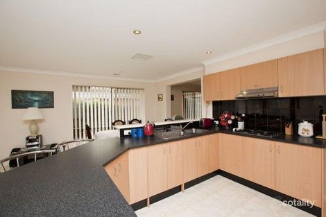 Property photo of 37 Bellbrae Crescent Cranbourne West VIC 3977