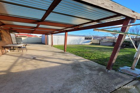 Property photo of 13 Lancelot Court Kings Park VIC 3021