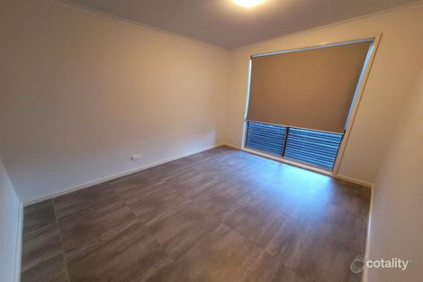 Property photo of 35 Pine Avenue Bradbury NSW 2560