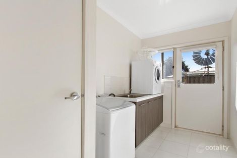 Property photo of 1/400 York Street Sale VIC 3850